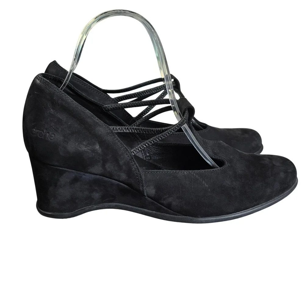 Arche black suede
